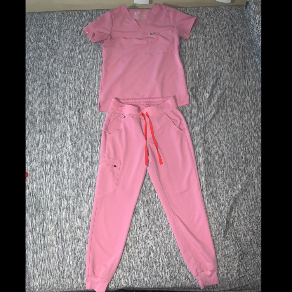 Figs Chalk pink scrubs | soldout online